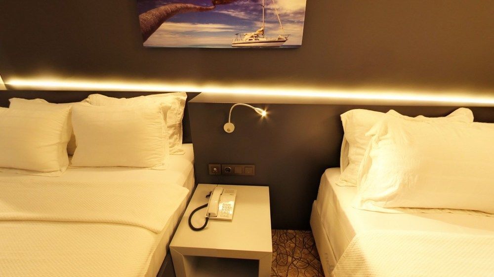 Amare Cesme Hotel Luaran gambar